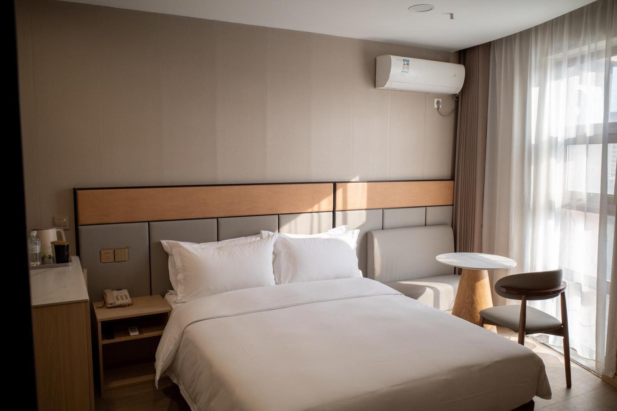 Shanghai Joyful Star Hotel-Free Shuttle Bus To Pudong Airport And Disneyland Exteriör bild